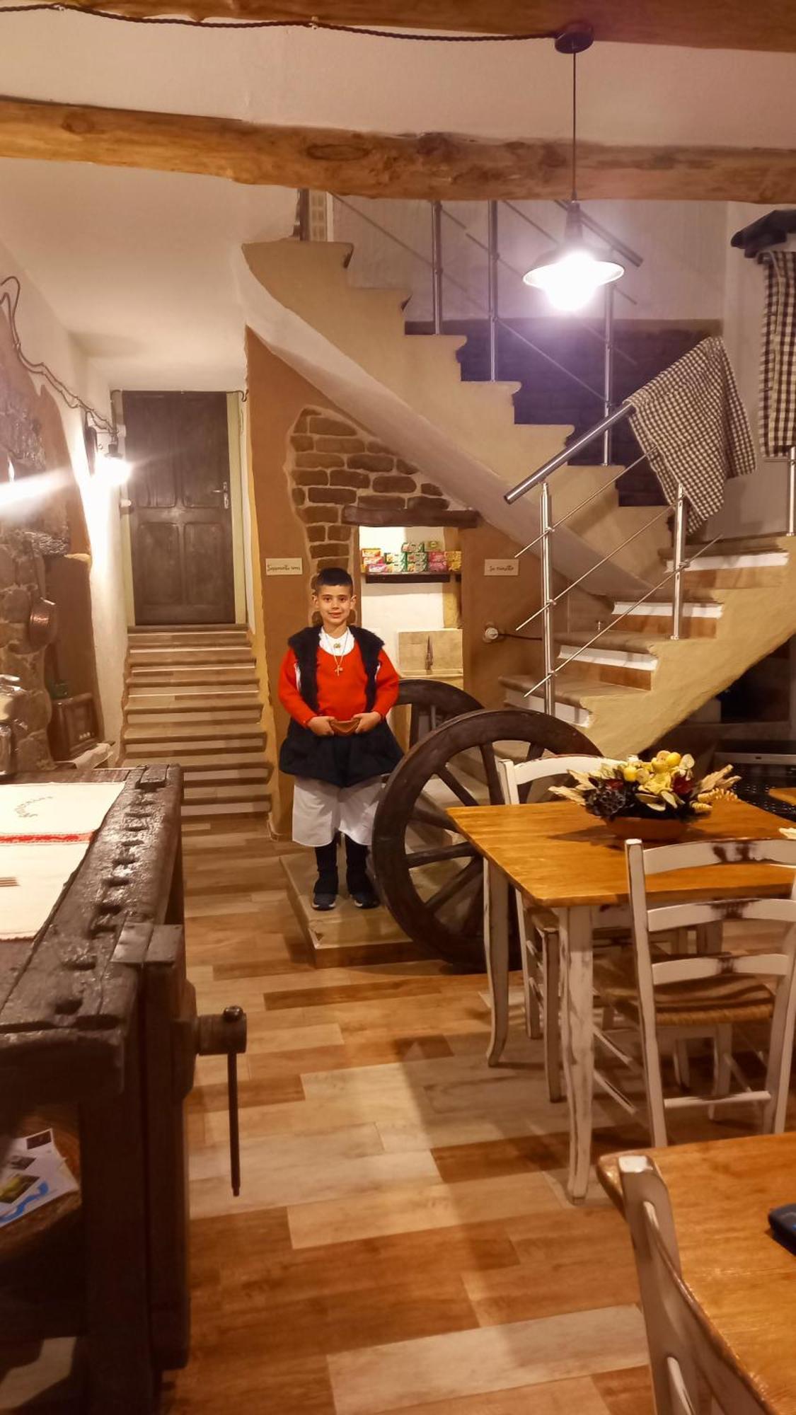 "B&B Santu Giuvanni" Fonni Εξωτερικό φωτογραφία